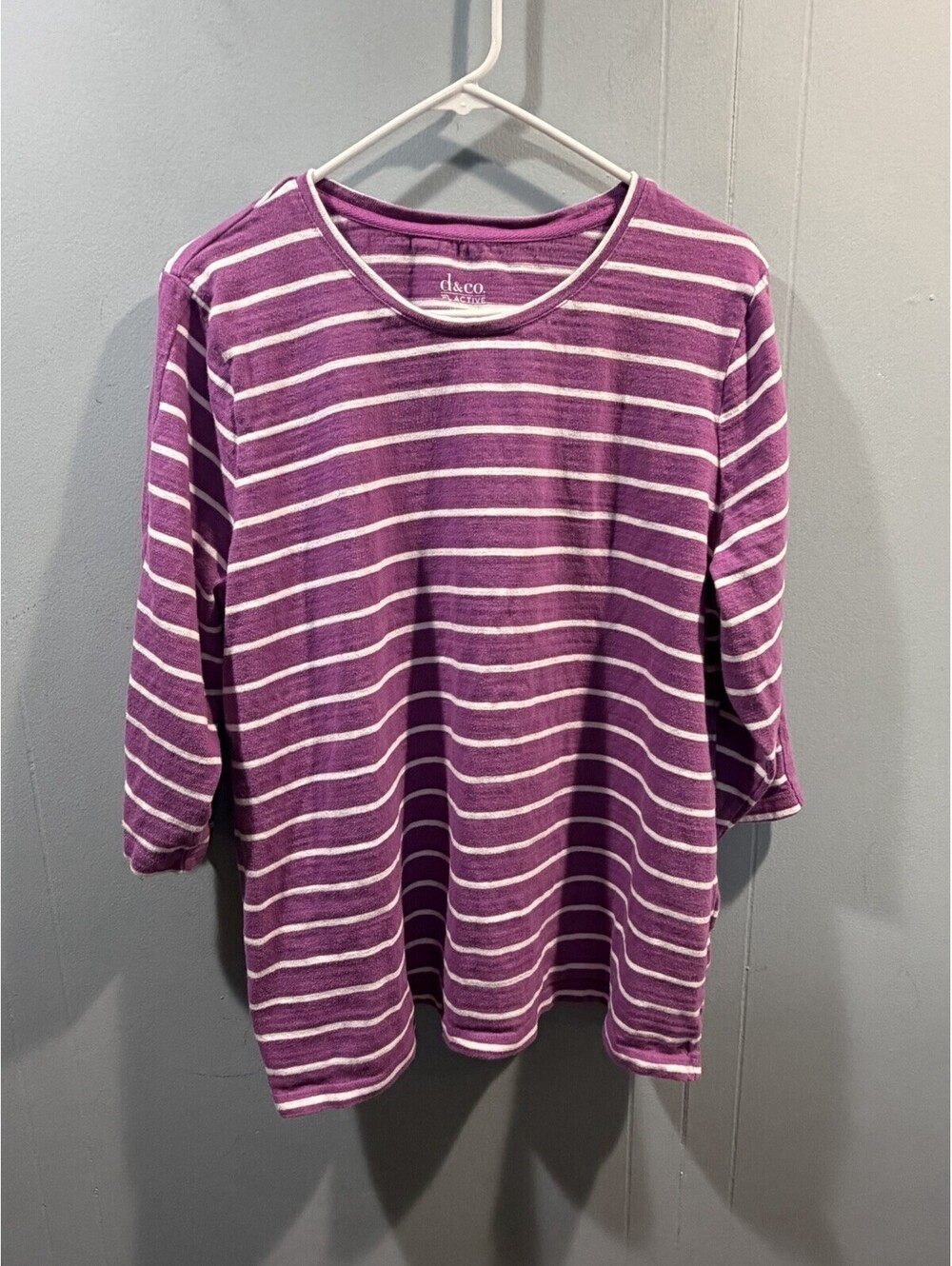 Womens d&co. Active Top Size XL Purple With White Striped
